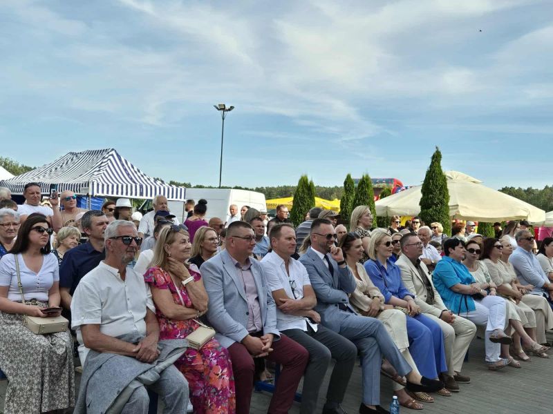2. Widok na publiczność podczas Dni Skępego